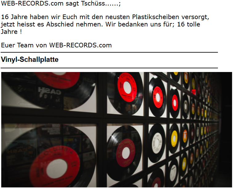 WEB-RECORDS.com sagt Tschüss – Wand voller Vinyl-Schallplatten